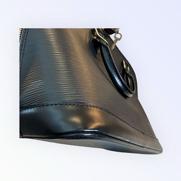 Louis Vuitton Epi Alma - Picture 11 of 13